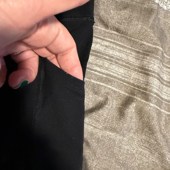 Tek Gear Camo and Black Workout Shorts “biker style” or “shapewear” - Picture 5 of 6